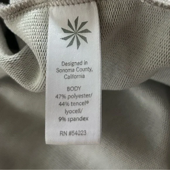 ATHLETA Gray Short Sleeve Crew Neck T-Shirt Athletic Dress Athleisure Preppy | M - Picture 14 of 16